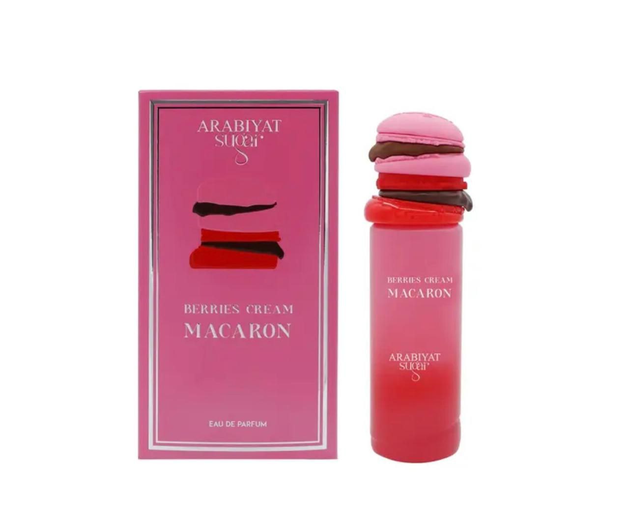 Berries Cream Macaron